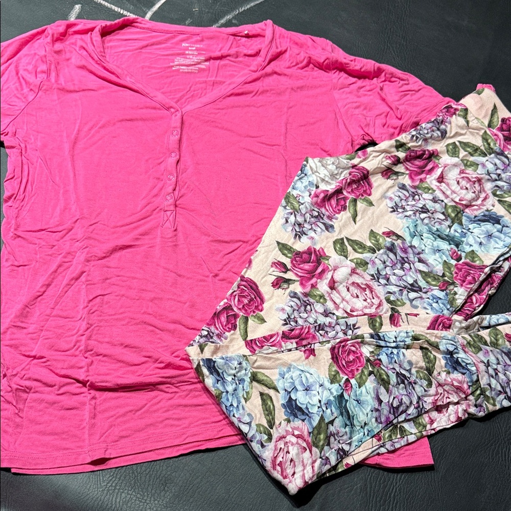 Posh Peanut Pink Top and Floral Pajama Set